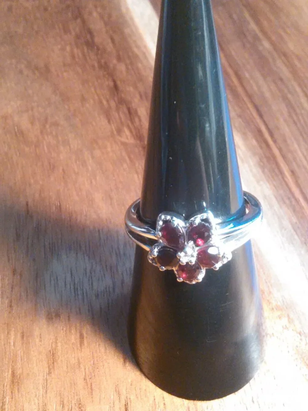 Premium Anthill Garnet and Moissanite Rhodium over Sterling Silver Ring (Size 7)